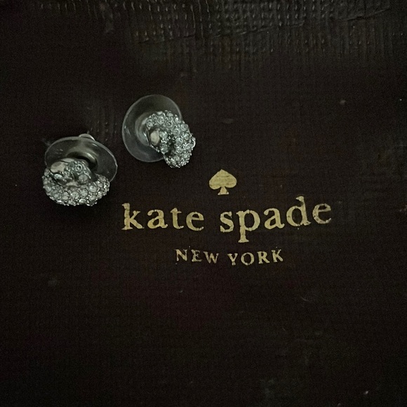 Kate Spade Love Knot stud earrings - Picture 1 of 3